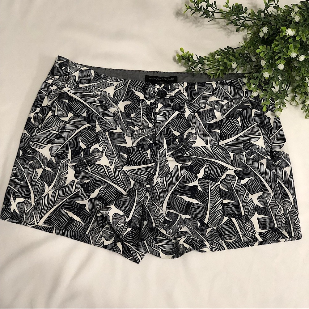 Banana Republic Palm Shorts